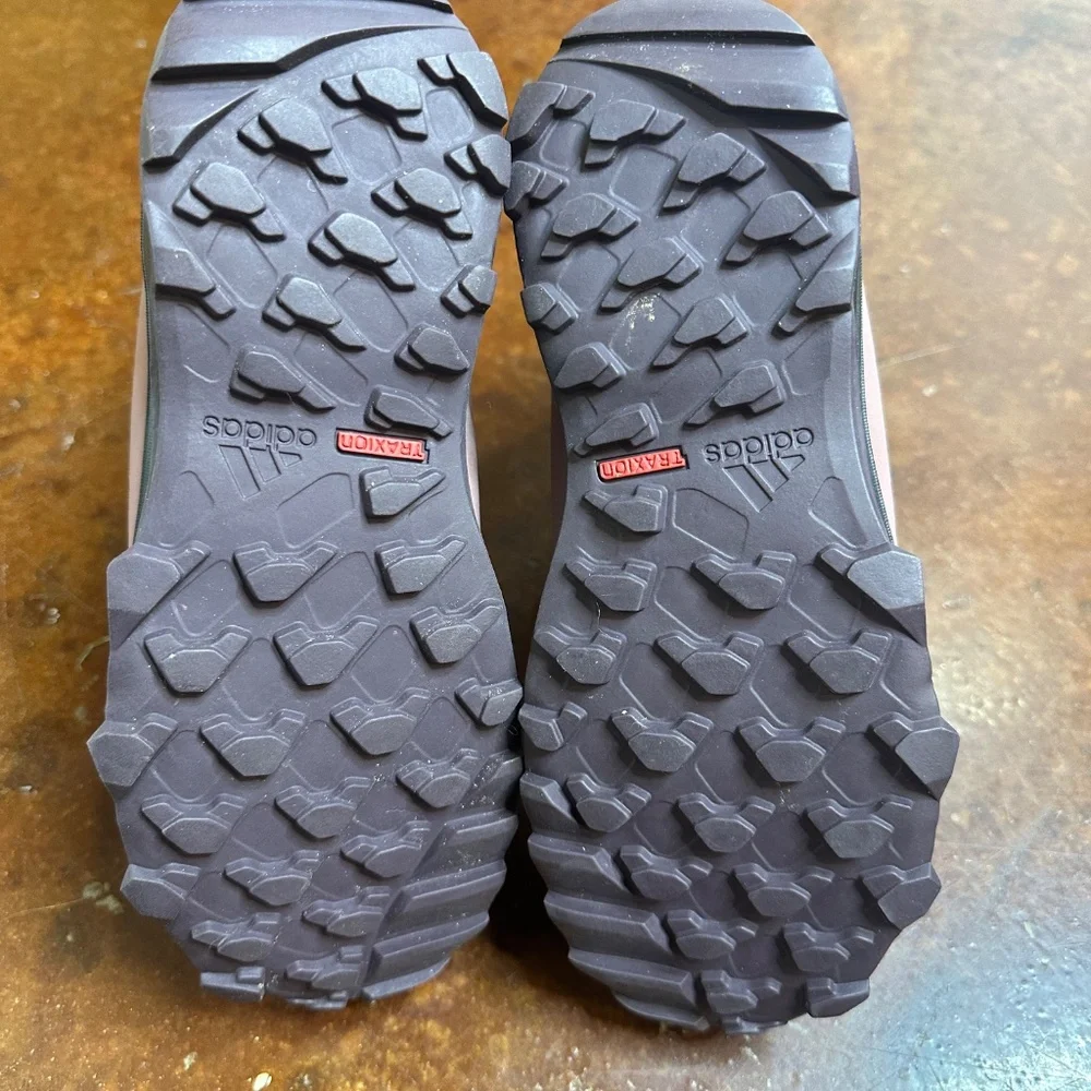 Girls Adidas Snow Boots - Picture 6 of 6